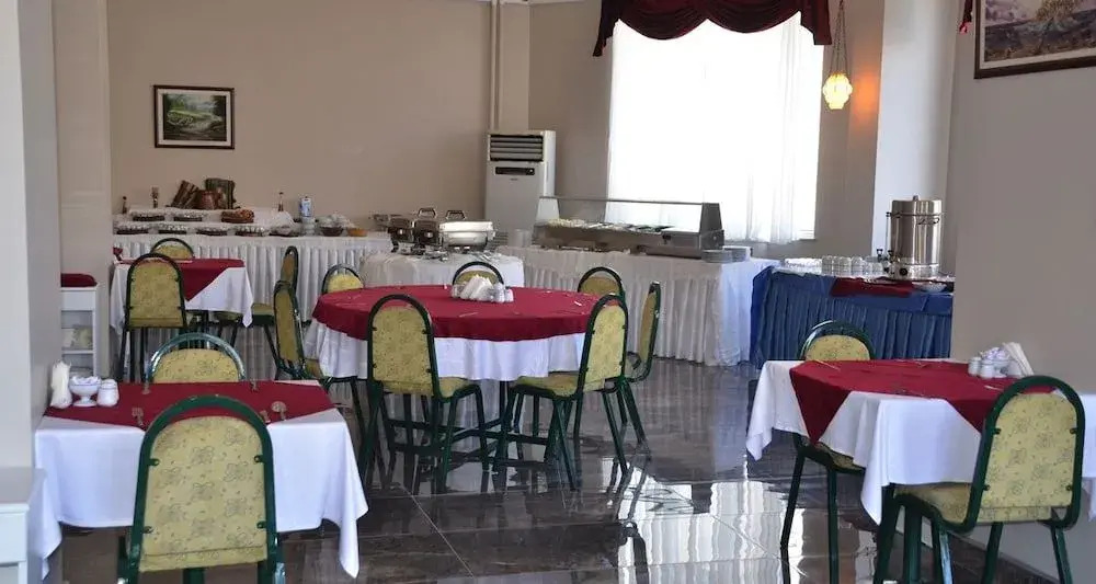 Ayintap Hotel