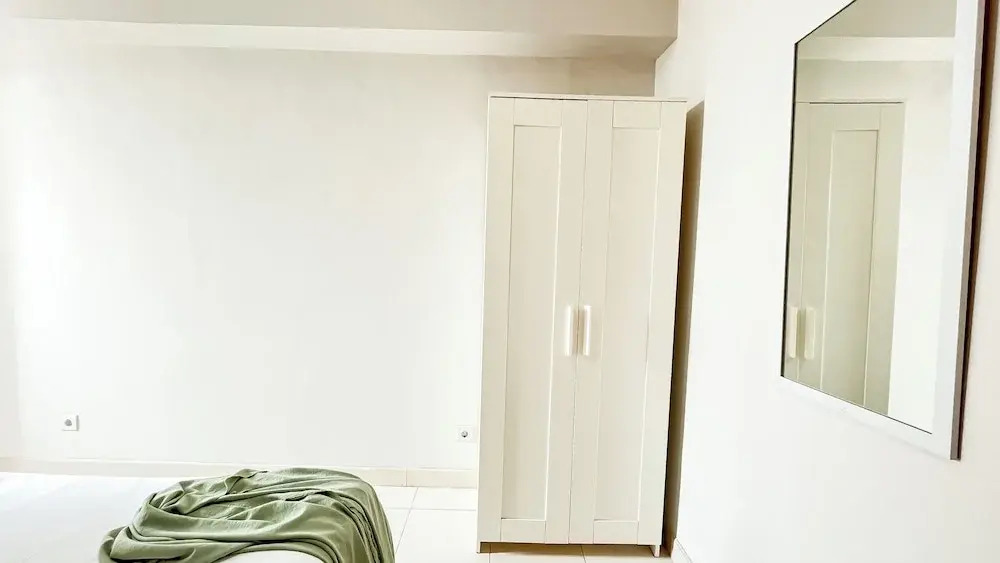 Scandinavian Minimalist 2Br At Cinere Bellevue Suites Apartment