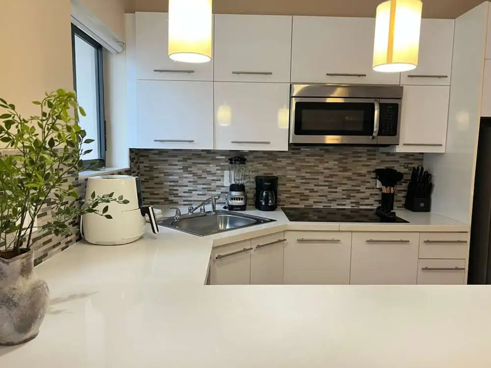 Open-concept Urban Stay