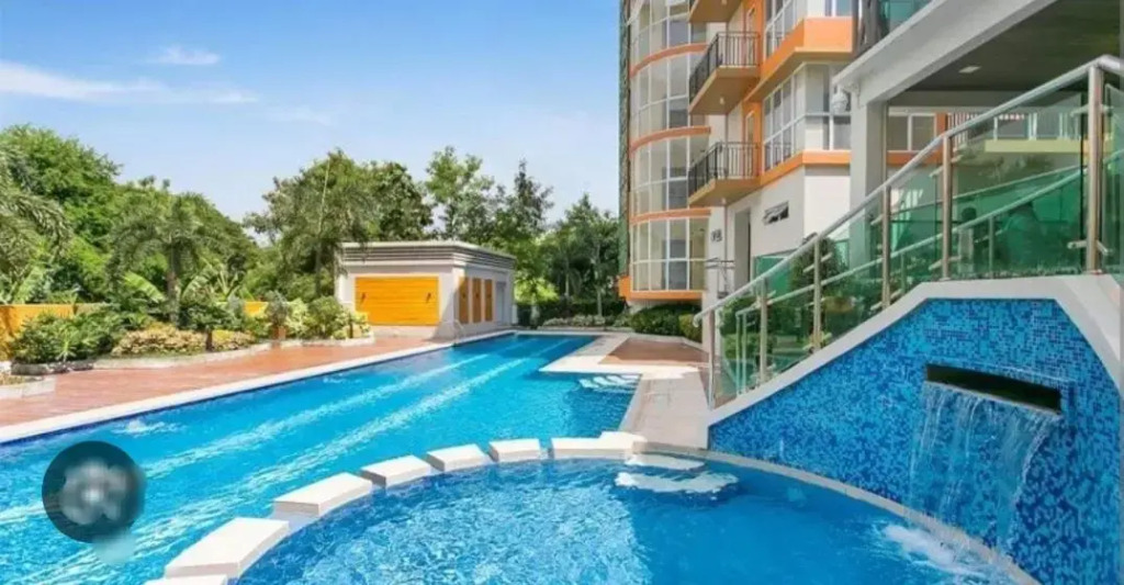The Lancris Residences, 2 Bedrooms, Bathroom, Living room, Kitchen and Community Pool