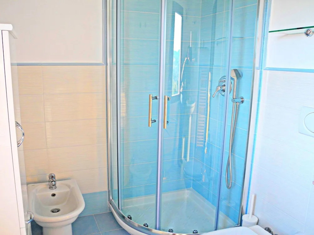Spacious Holiday Home in Lucca With Swimming Pool
