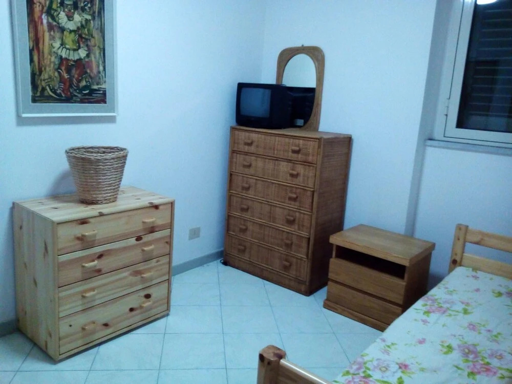 2 bedrooms appartement at Gaeta 300 m away from the beach with enclosed garden
