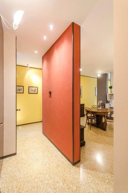 Chic House