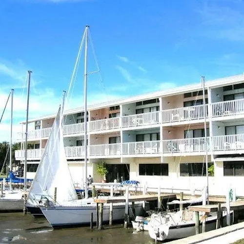 Cedar Cove Beach and Yacht Club