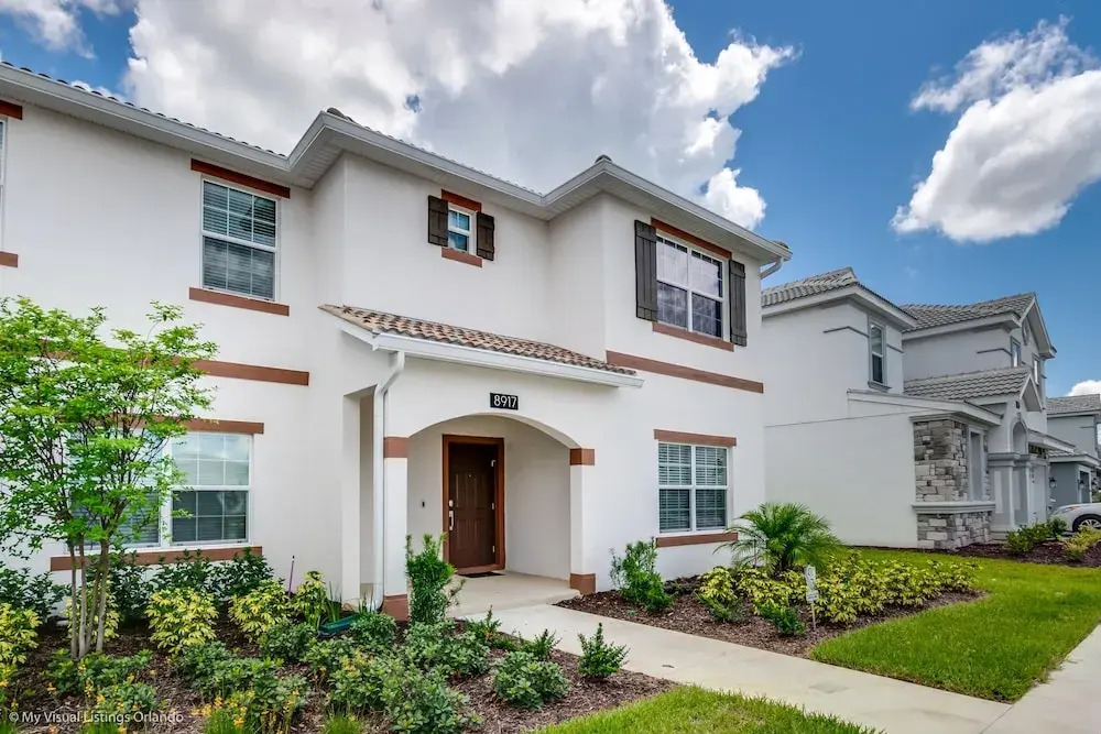 8917stin New Luxury Furnished 5 Bedroom 4 Bathroom