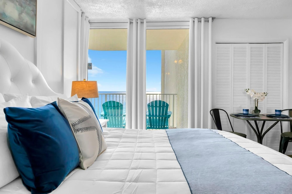 Long Beach Resort 1-1300e