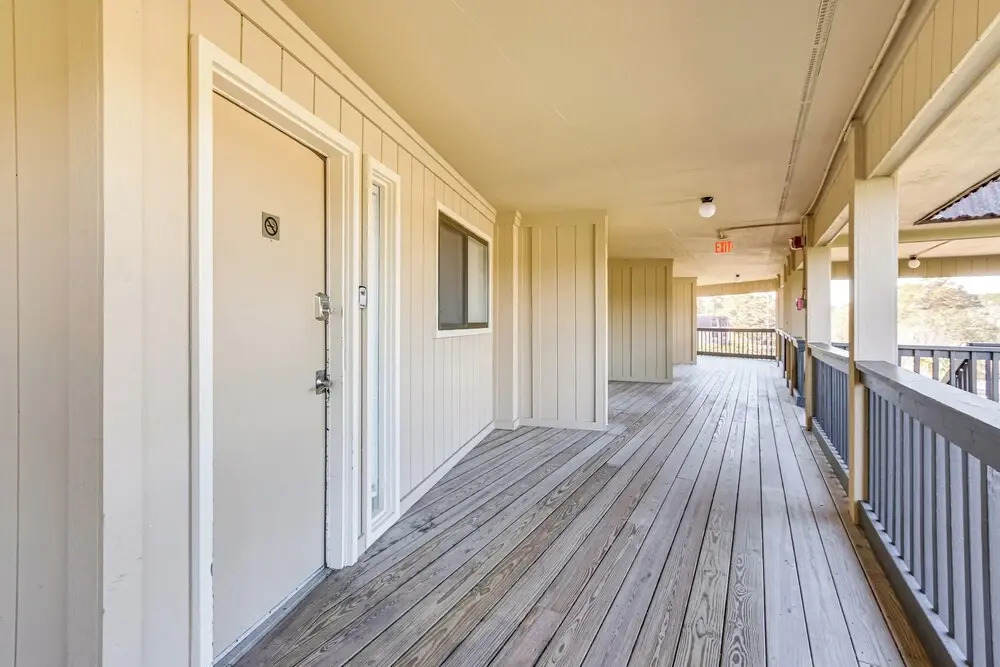 Pool & Folly Field Beach Access! HHI Resort Condo