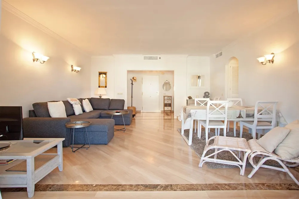 Luxury beach apartment Elviria, Marbella
