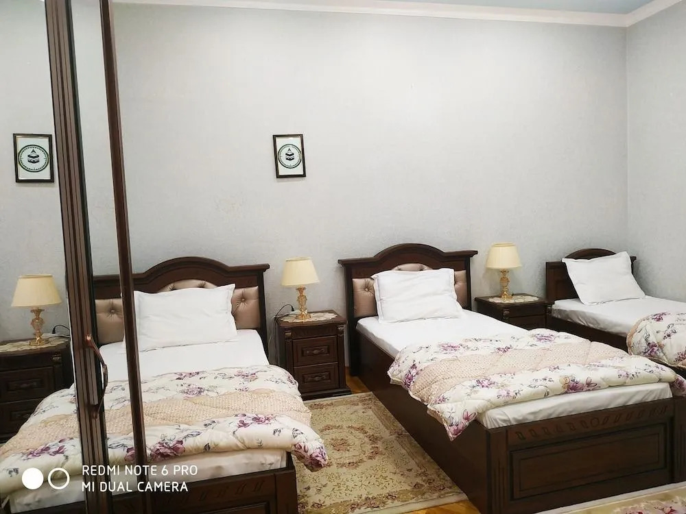 Happy House Hotel