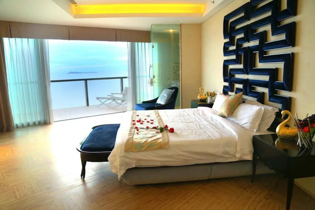 Sanya Phoenix Island Royal Mansion