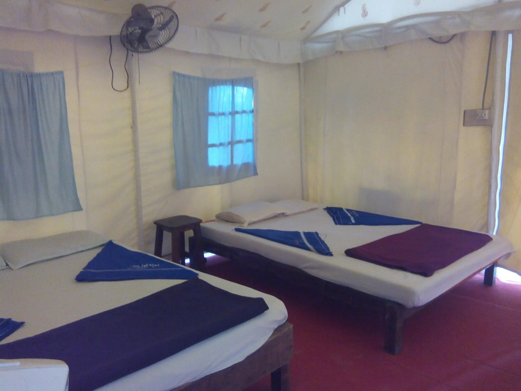 Cafe Del Mar Beach Bungalows