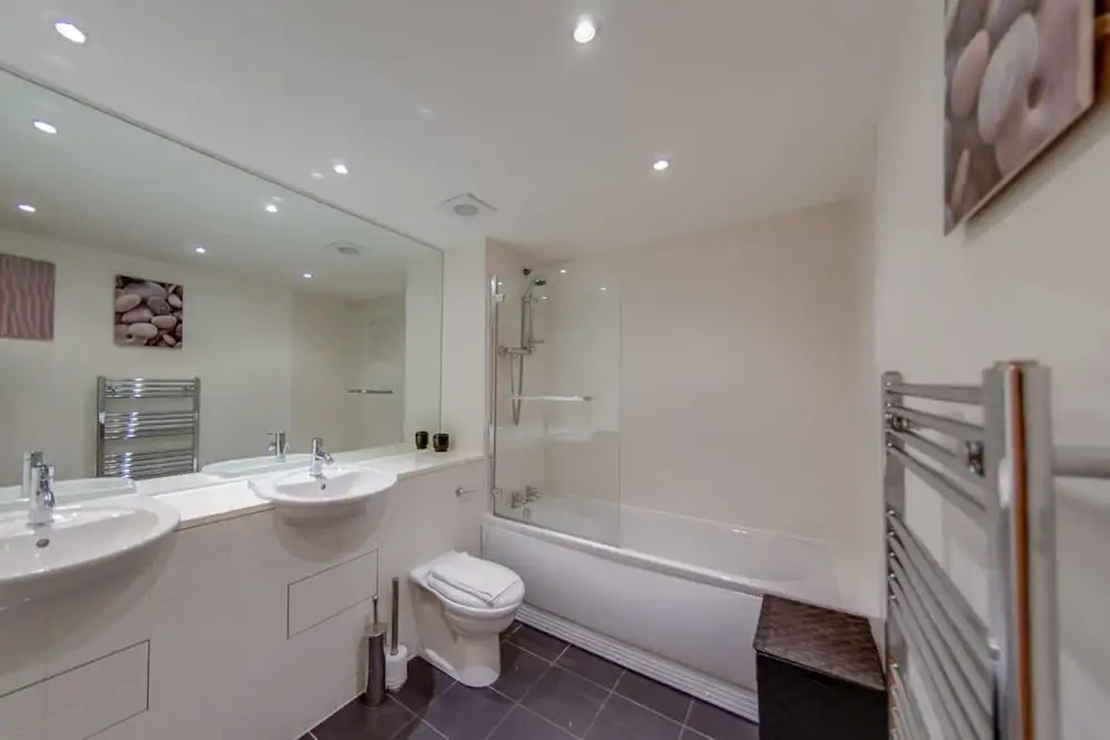 Stylish & Spacious Grassmarket 2bed/2bath