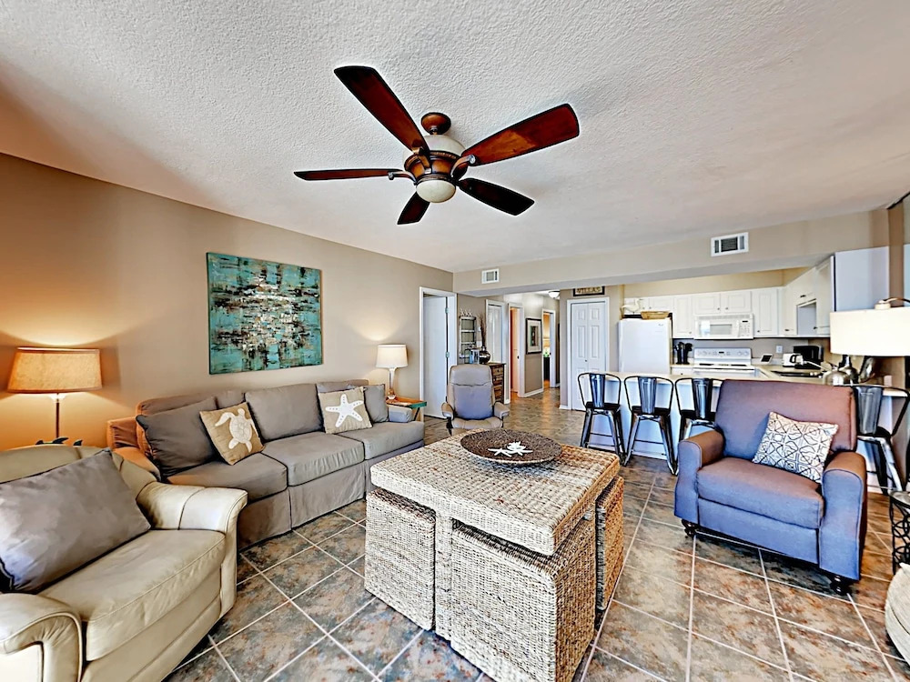 Seaside Beach & Racquet Club 3404