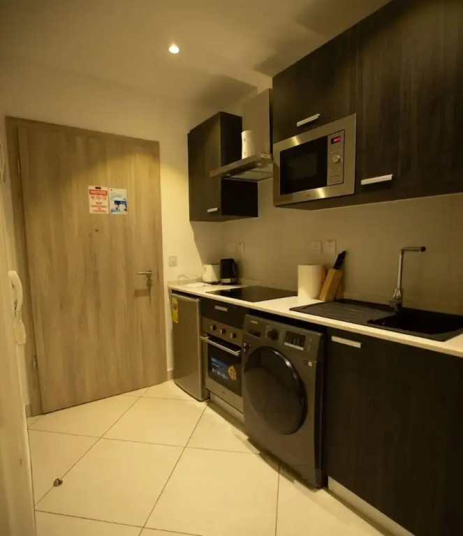 The Lennox Suites by Cozy