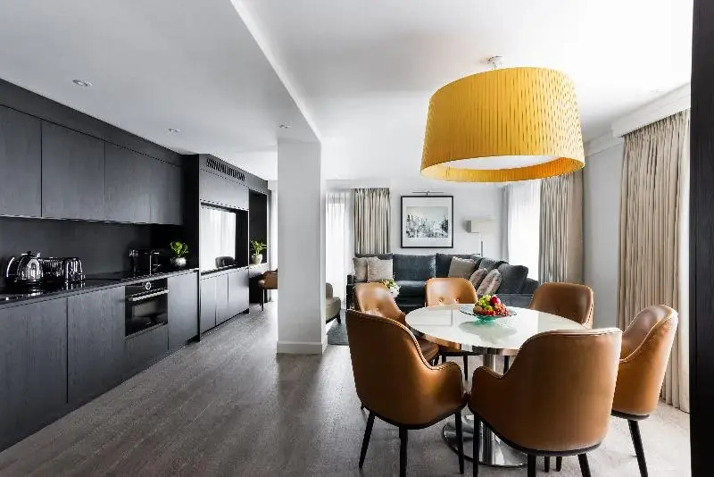 15 Basil Street Apartments