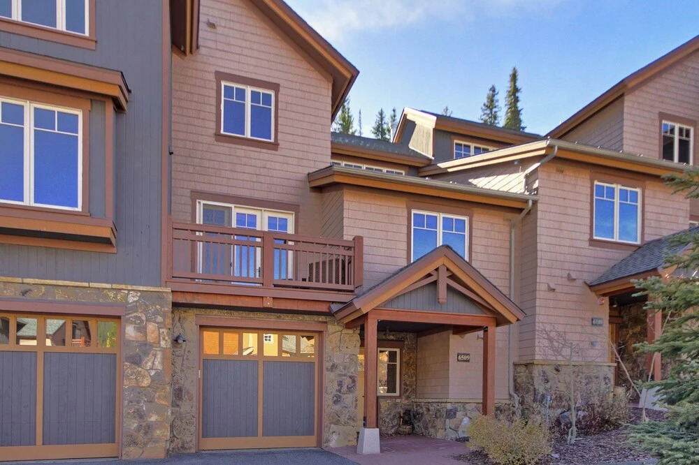 6509 Settlers Creek Townhomes by RedAwning