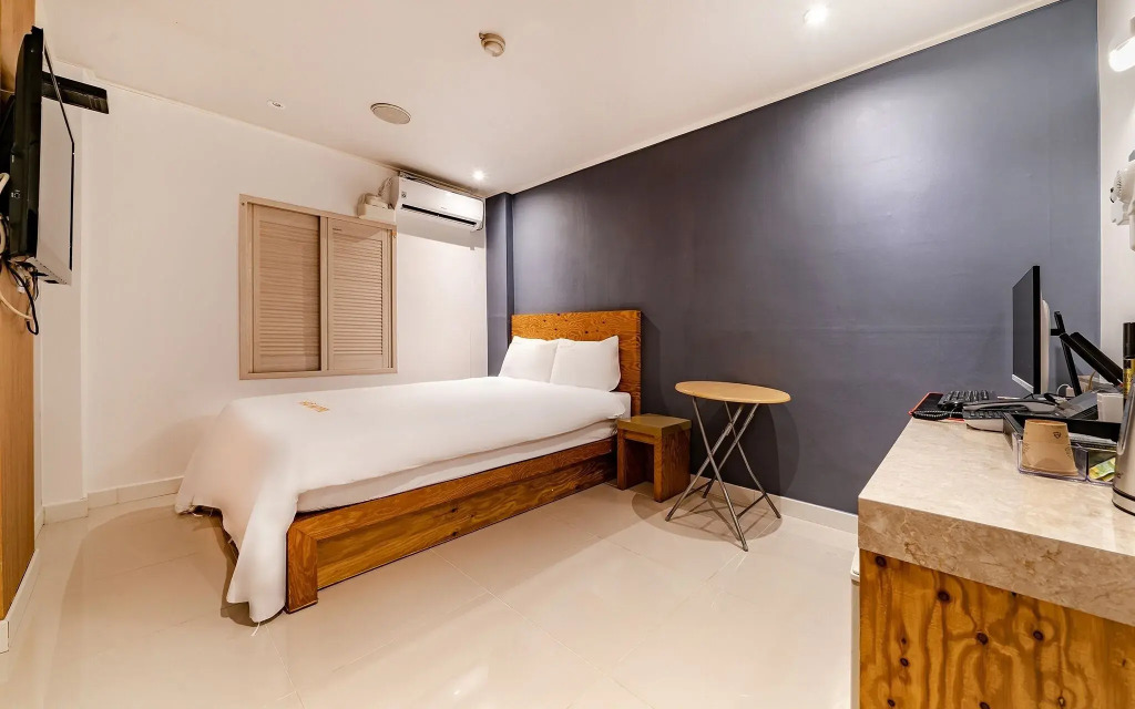 Sanbon Tower Self check-in Motel
