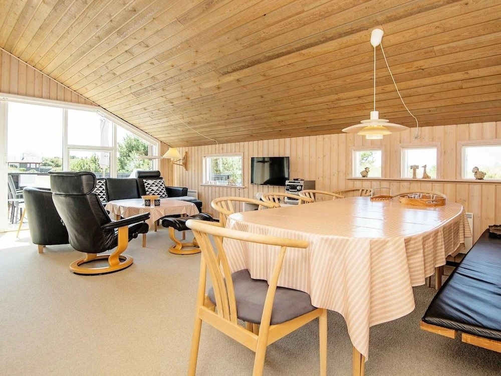 Spacious Holiday Home in Rømø Amidst Nature