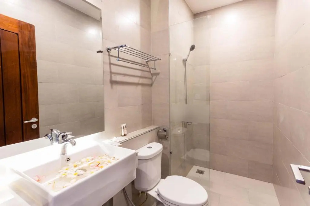 Joli Hotel