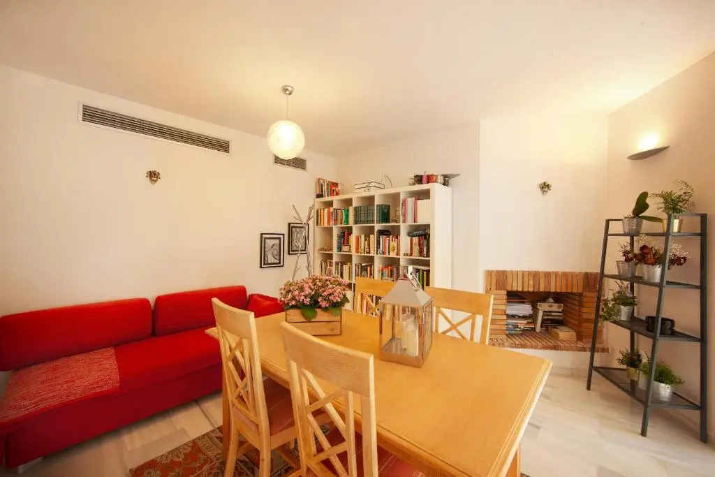 Ground floor apartment los Naranjos 8