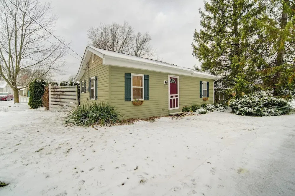 Walk to Shore! Family Home By Lake Erie w/ Bikes