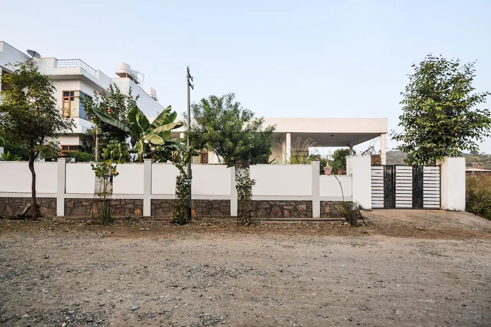 OYO 16855 Home Blissful 2BHK Bedla