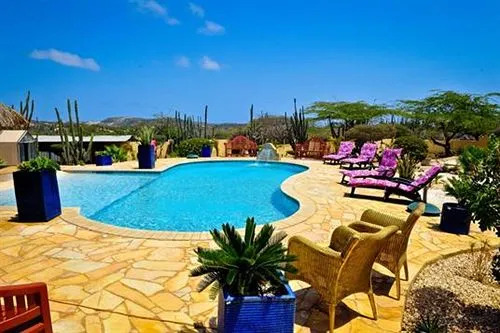 Paradise Apartments
