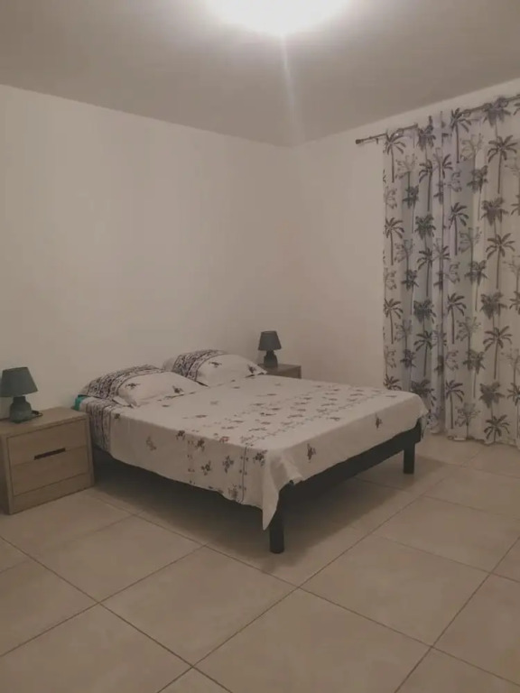 House With 2 Bedrooms in Saint-denis, With Furnished Terrace and Wifi