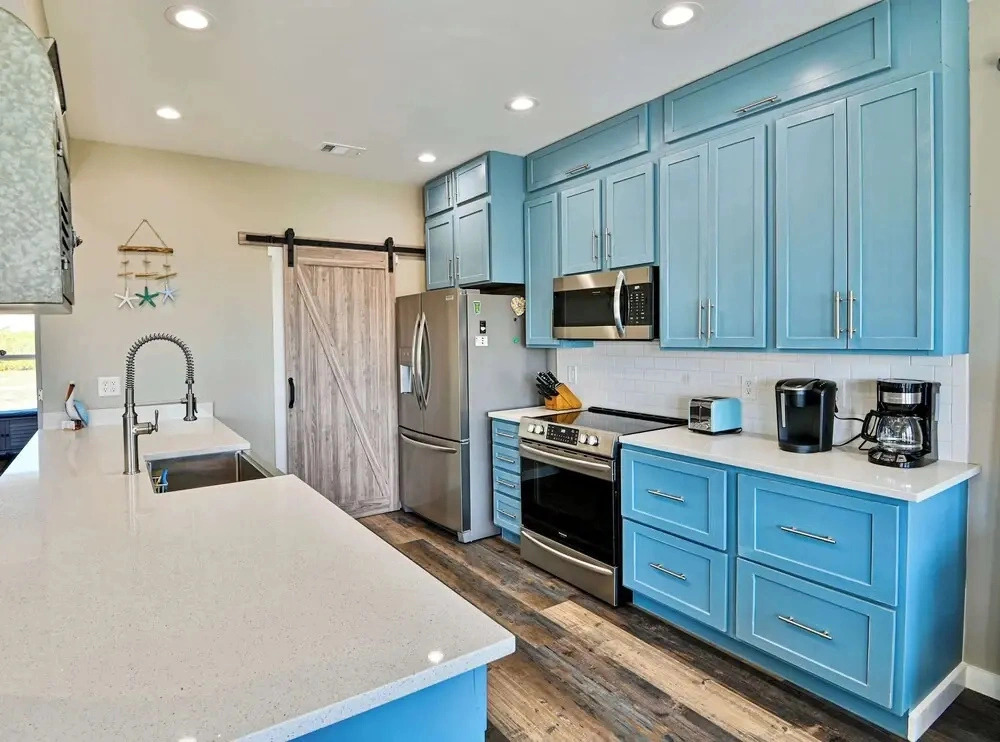 A Wave From it All - 3BR Beachside Coastal Retreat