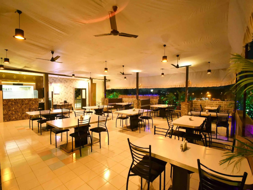 Collection O 3815 Hotel Jaisingh palace