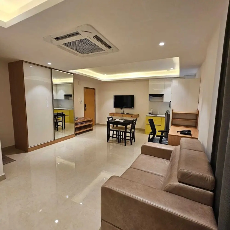 Western Suites