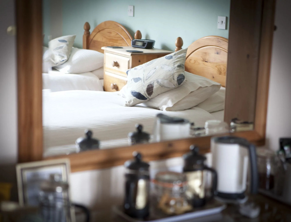 Toothbrush Rooms at Lattice Lodge - Guest Kitchen & EV Recharging