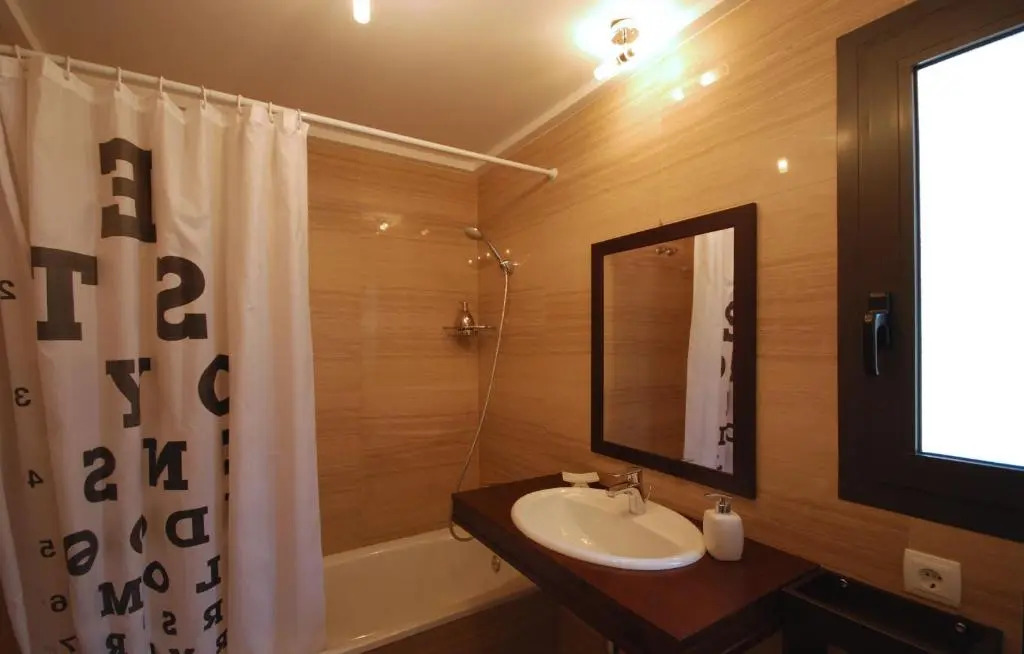 Las Flores Apartment