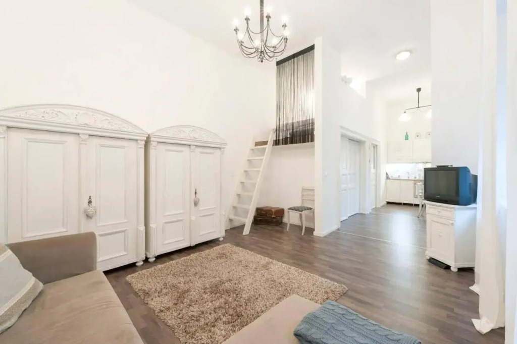 Central hipster flat