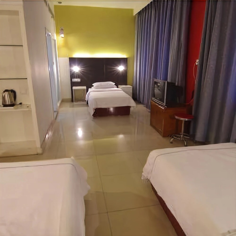 Yuzhou Zhulin Hotel