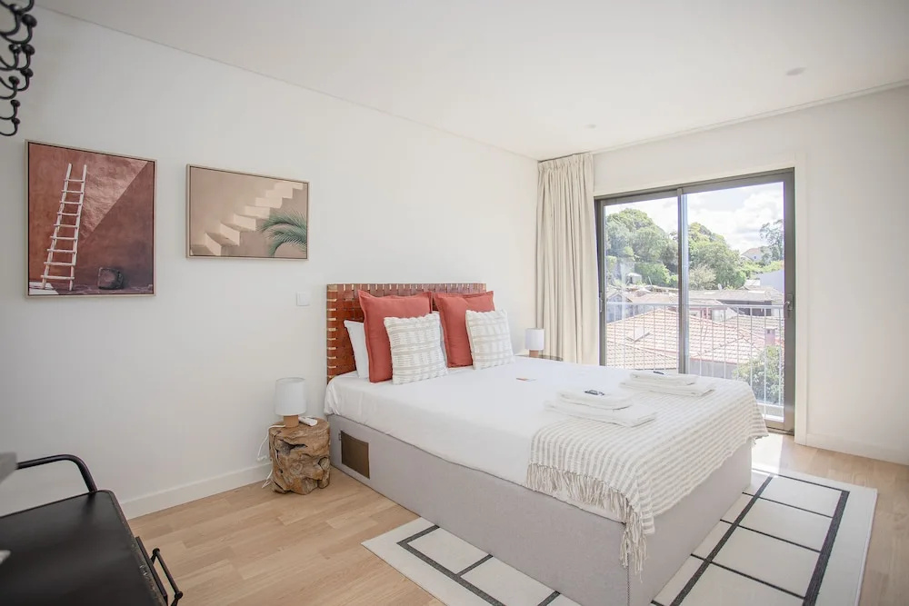 Liiiving in Porto - City Design Apartments