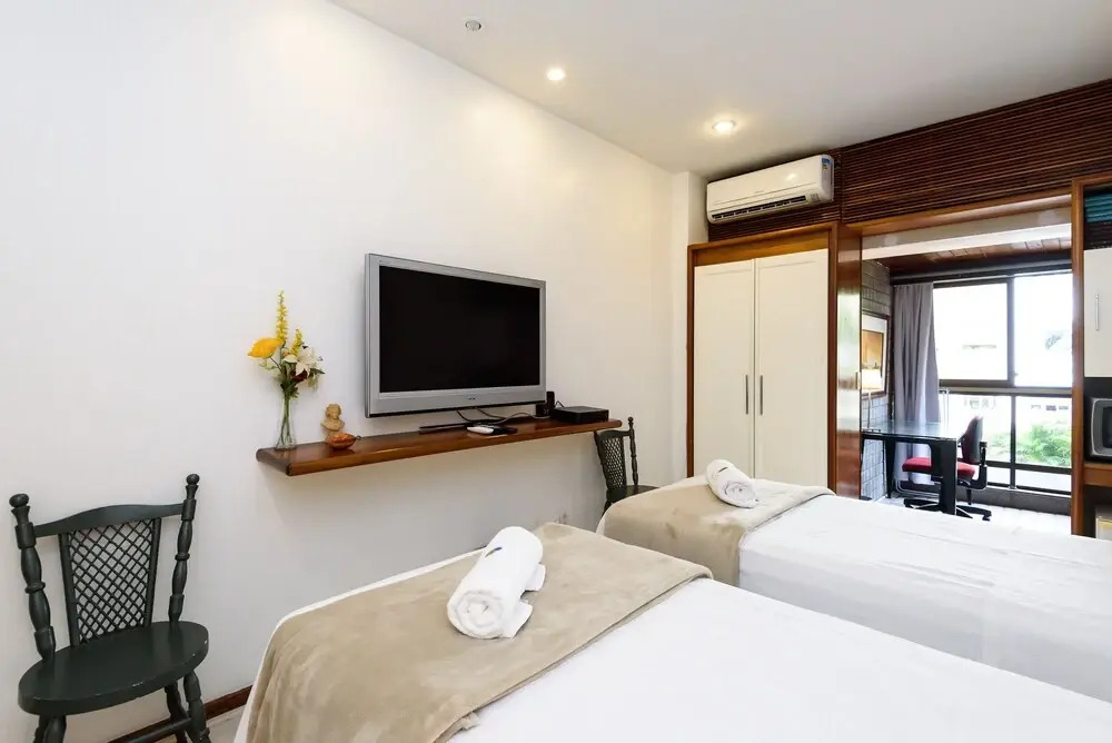 Apartment in Copacabana 200m From the Beach Cavirio Rpp103