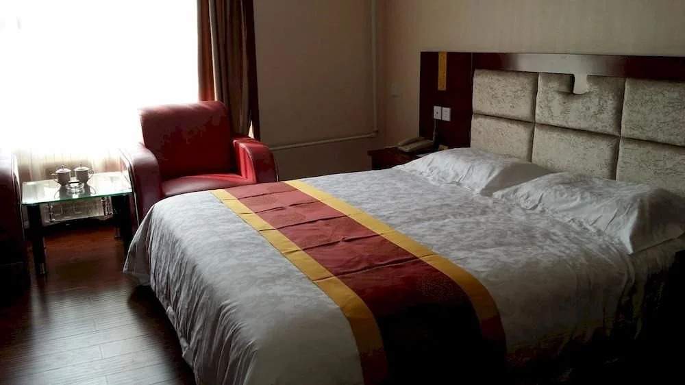Jingyuan Hotel - Huayin