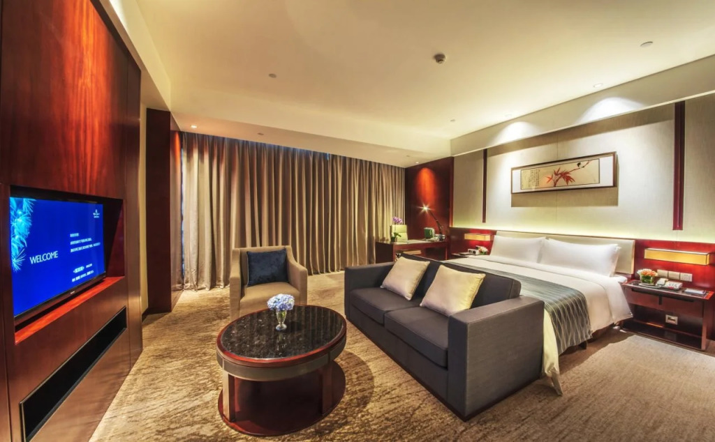Chongqing River Hotel