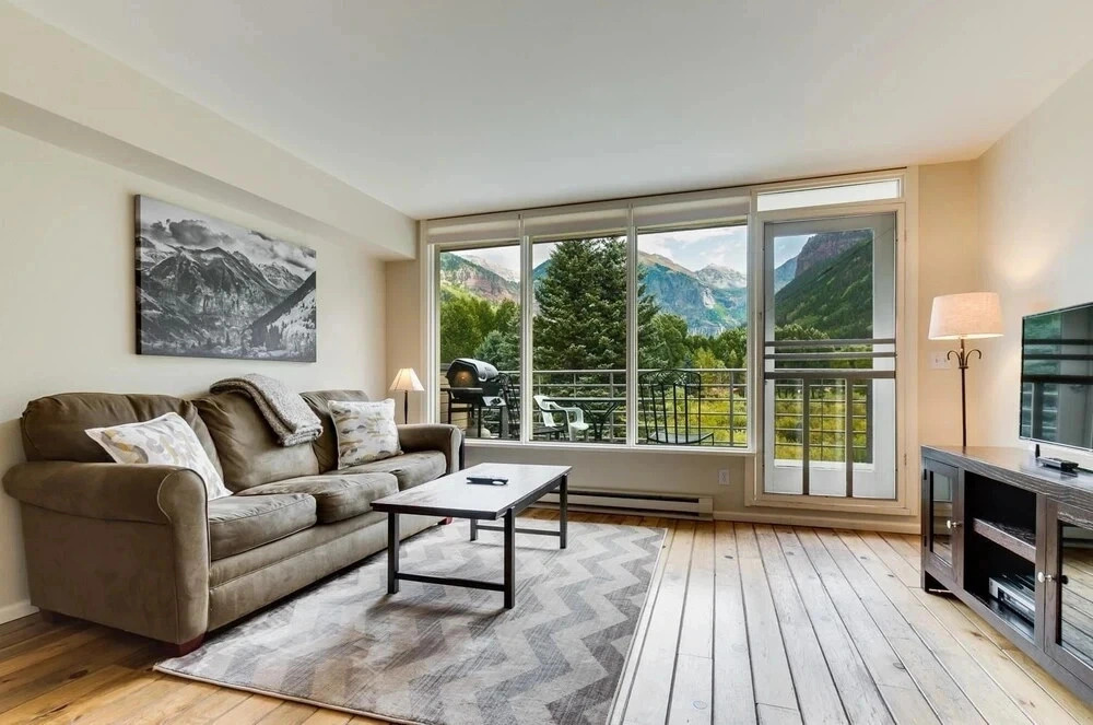 Muscatel Flats - 1 Bedroom Condo #8 Walk Up - LLH 57124