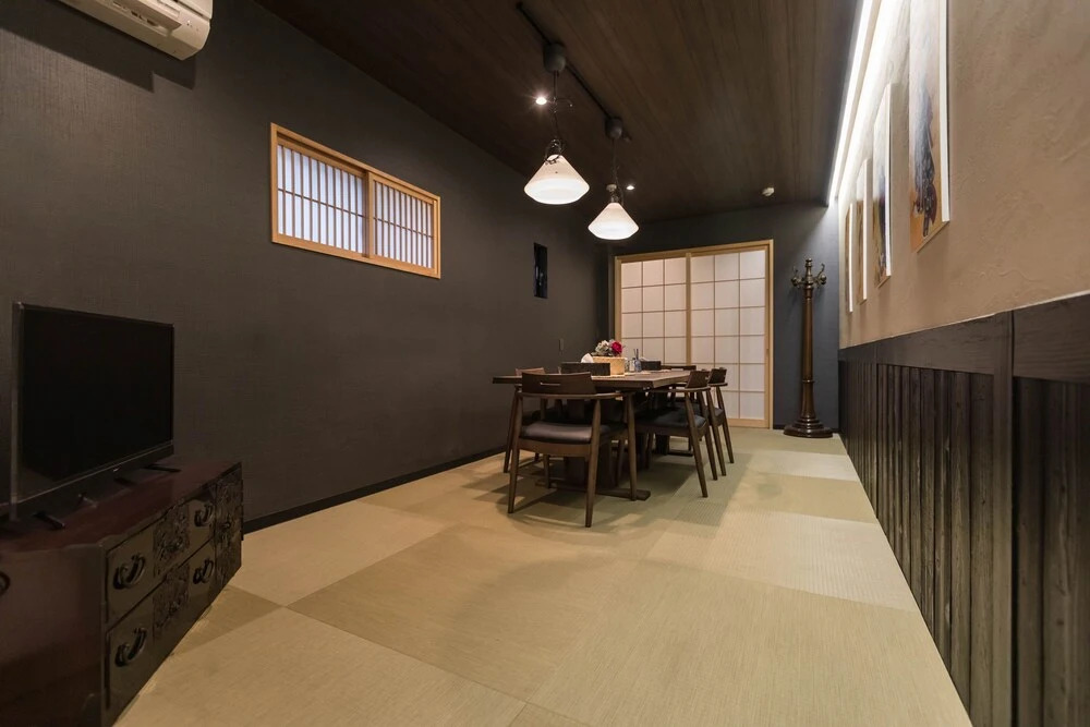 Ayami Near Nanba Shinsaibashi