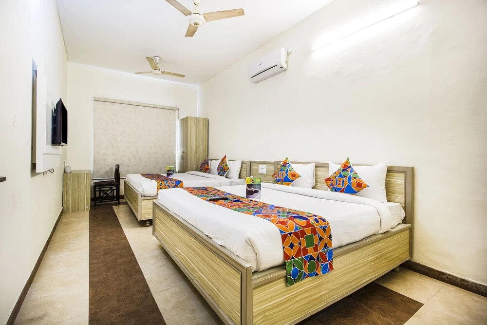 FabHotel Evergreen