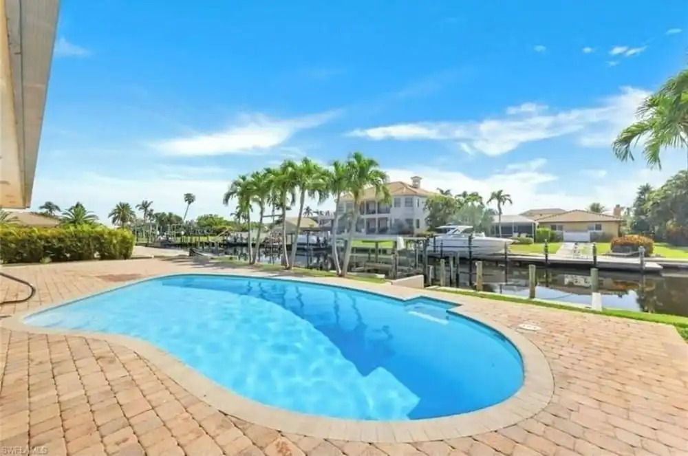 Oceanfront Retreat in Fort Myers - 3 Bedrooms, Private Pool