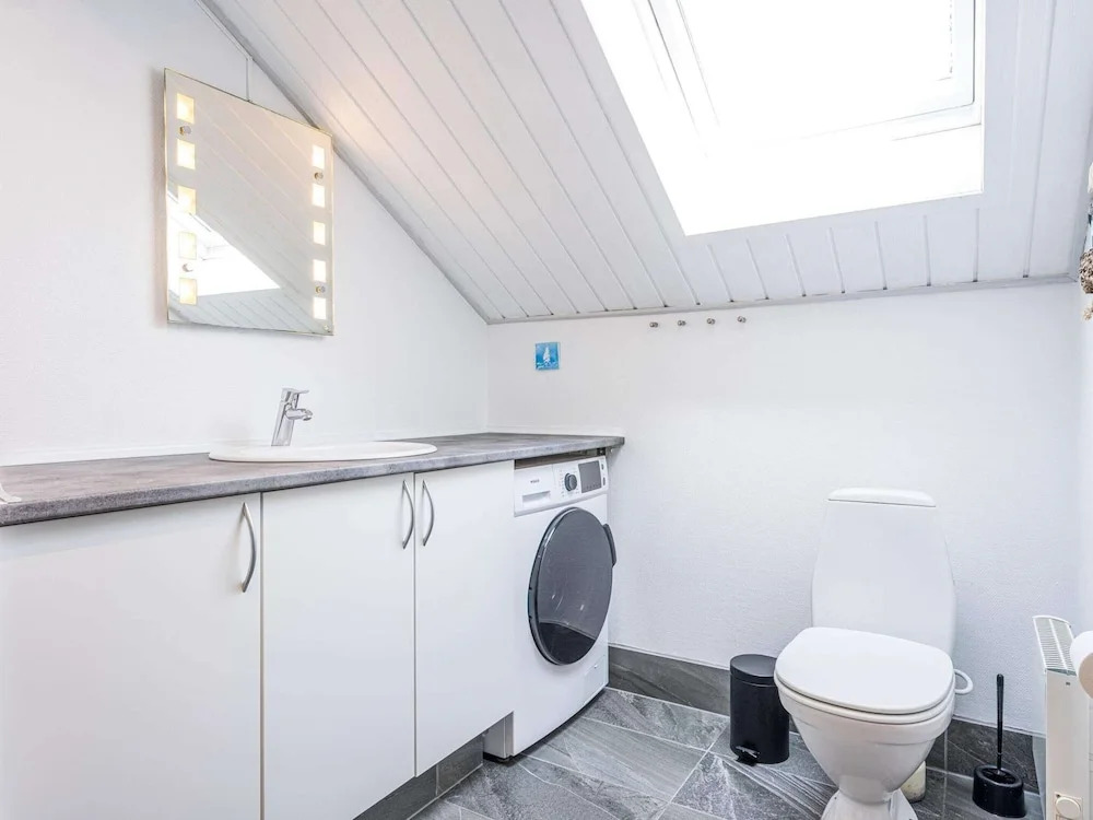 8 Person Holiday Home in Oksbol