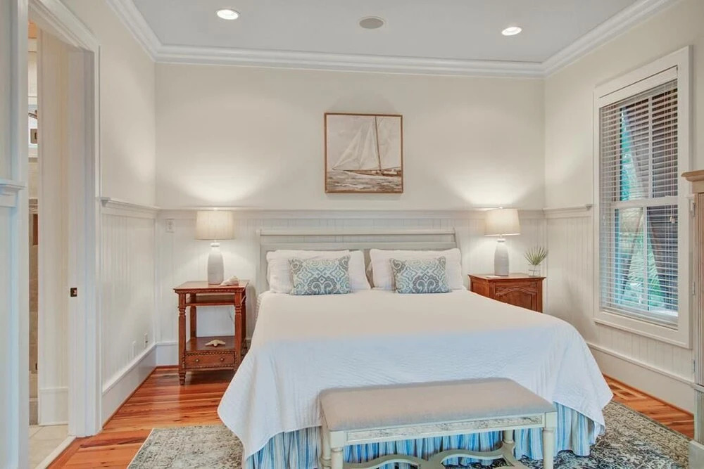 1 Palm Court