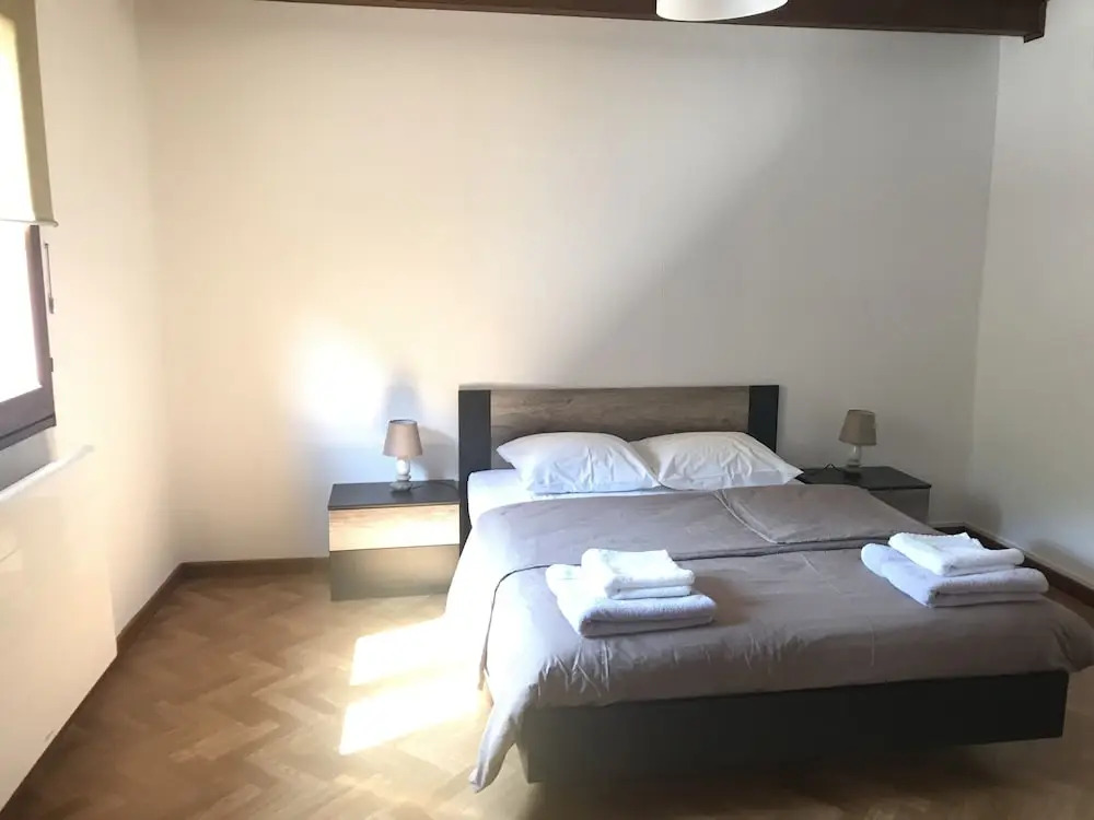 Aux deux hirondelles