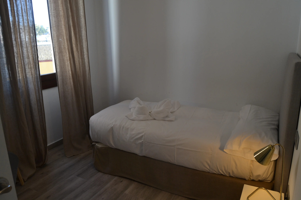 AZZ Sevilla Torre de la Plata Apartamentos