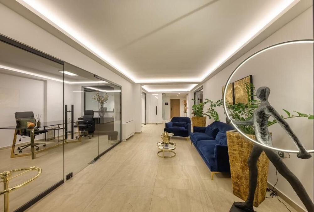 Gold Suites