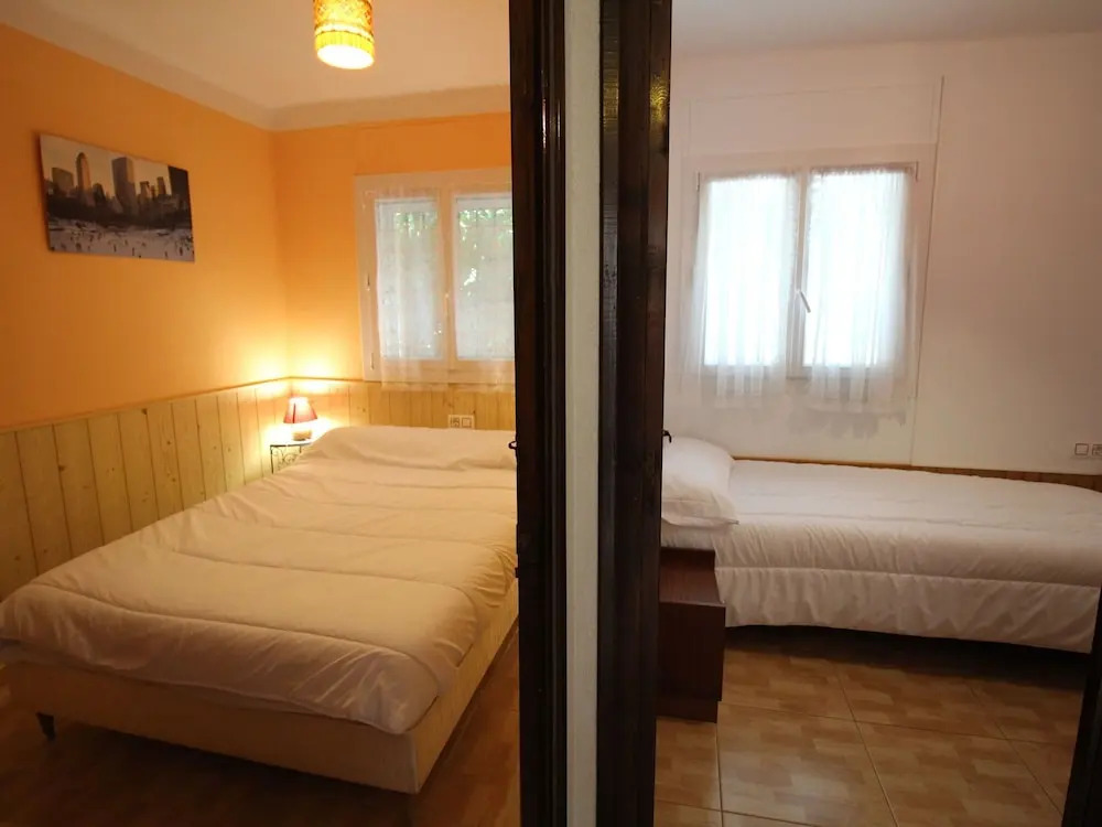 Comfortable Property in Empuriabrava With Garden, Barbecue and Three Bedrooms