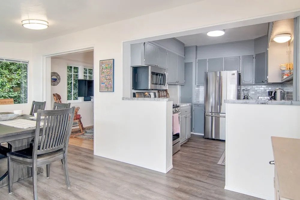 New Listing! Updated Victorian W/ Downtown Views 3 Bedroom Home